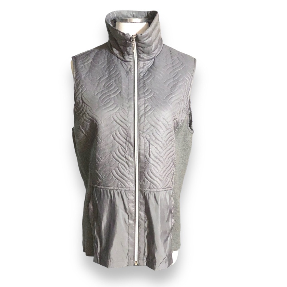 CHICO’S Grey Quilted Zip Front Vest with Cashmere Blend Knit Panels